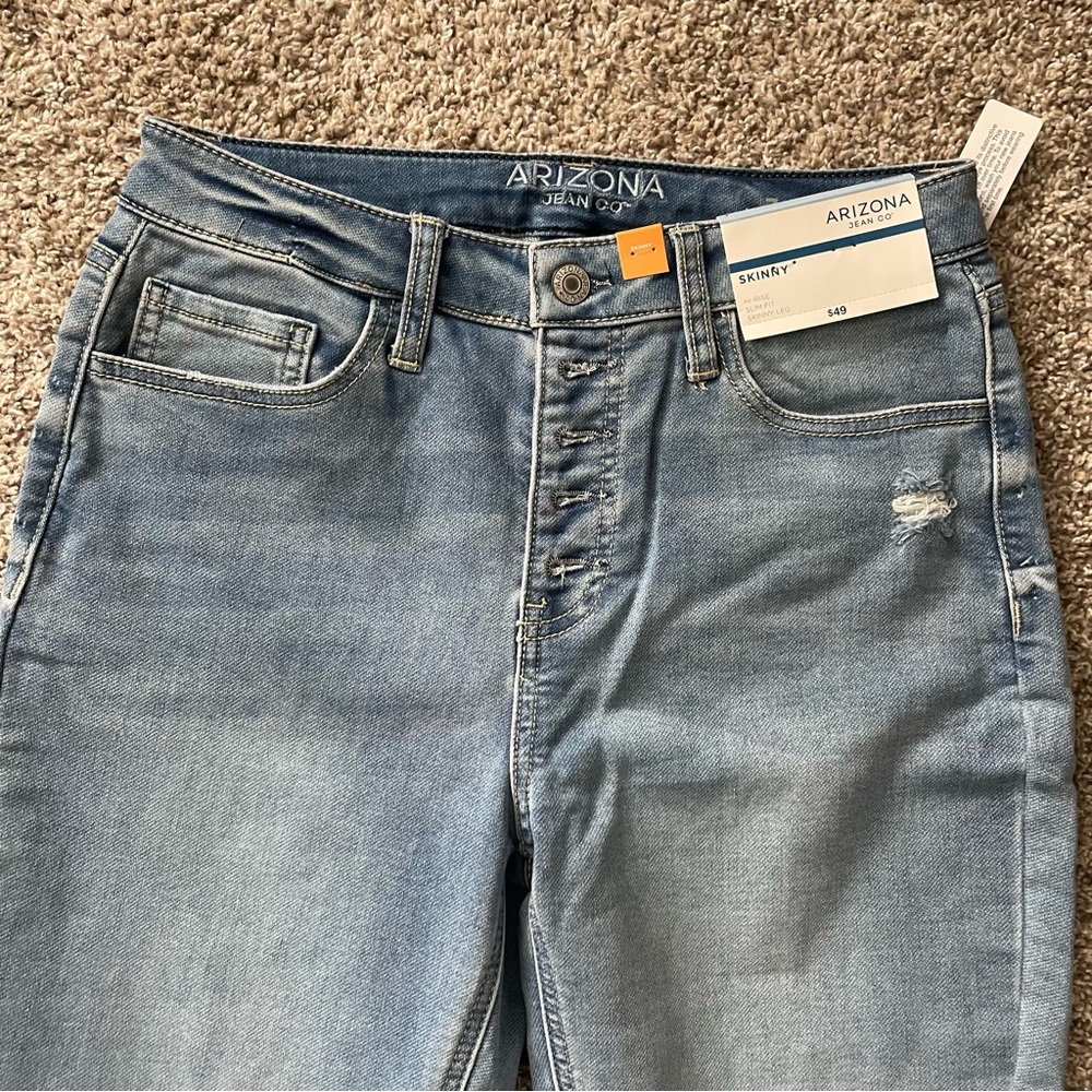NWT High Rise Skinny Jeans